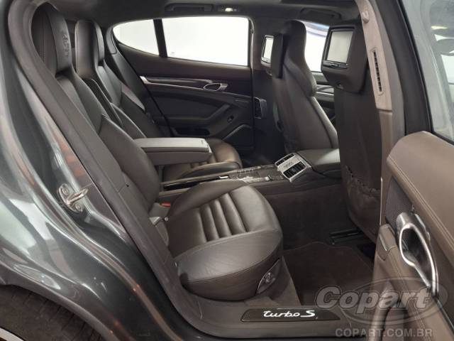 2015 PORSCHE PANAMERA 