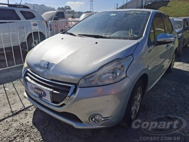 2015 PEUGEOT 208 