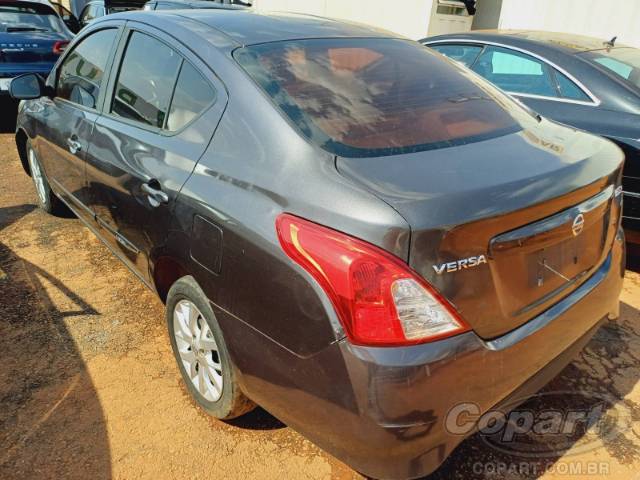 2019 NISSAN VERSA 