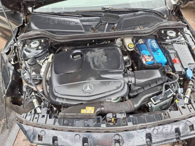 2016 MERCEDES BENZ GLA 