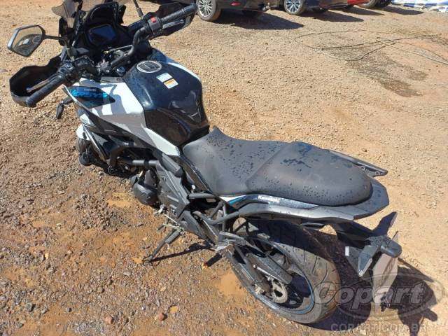 2025 KAWASAKI VERSYS 