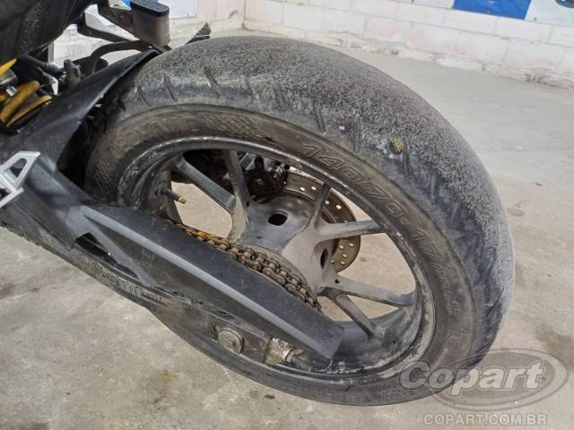 2025 HONDA CB 300F 