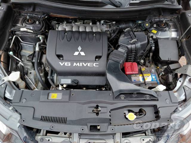 2018 MITSUBISHI OUTLANDER 