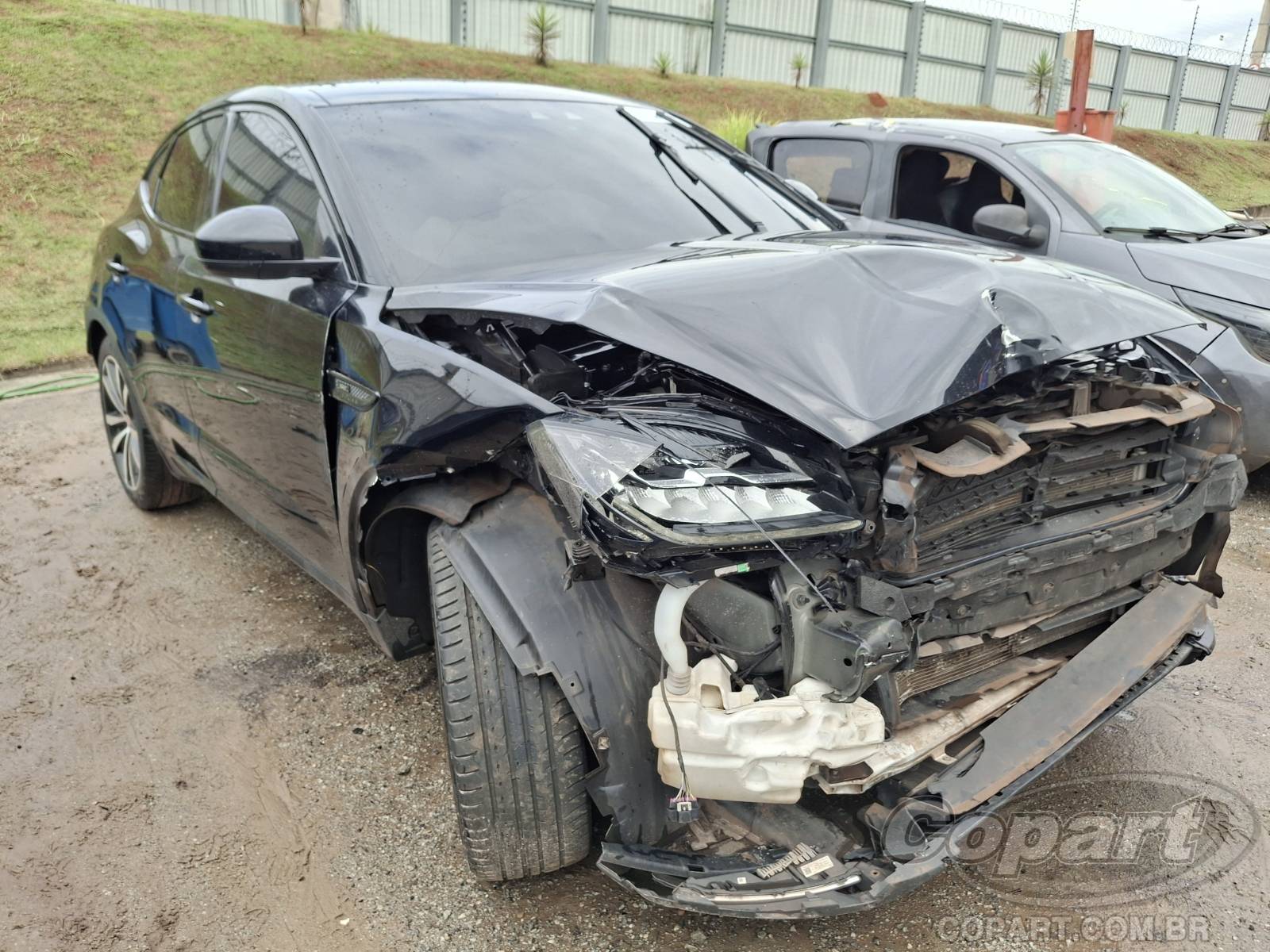 Jaguar E-Pace P300 R-Dynamic SE AWD 2.0 Ingenium Turbo 2019