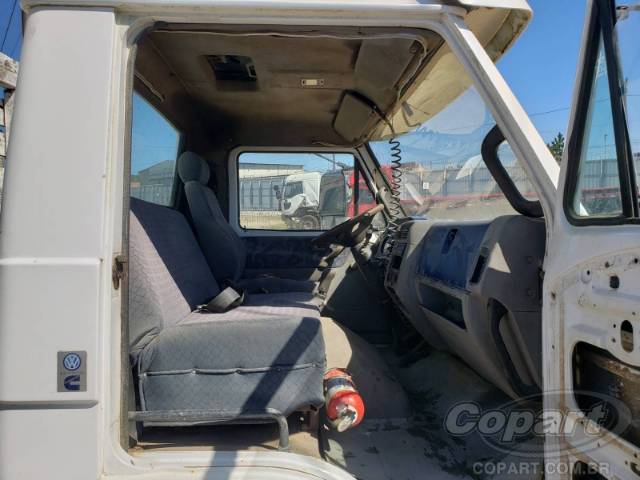 2001 VOLKSWAGEN 17.220 