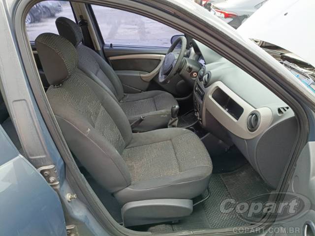 2009 RENAULT SANDERO 