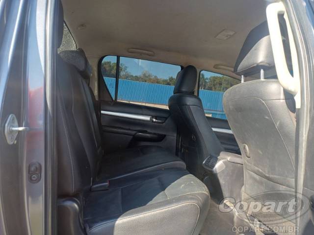 2021 TOYOTA HILUX CD 