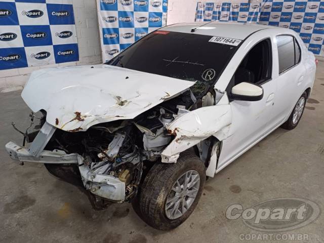 2021 RENAULT LOGAN 