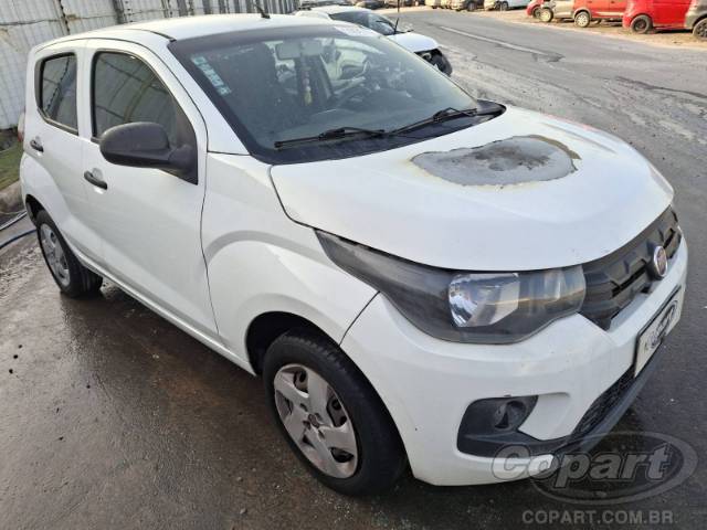 2017 FIAT MOBI 