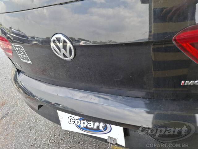 2015 VOLKSWAGEN FOX 