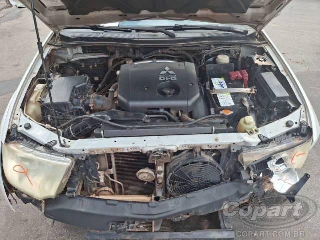 2013 MITSUBISHI L200 TRITON 