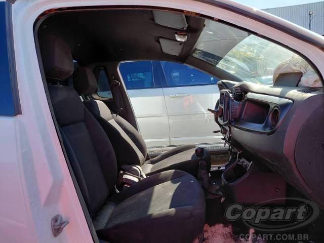 2025 FIAT STRADA 