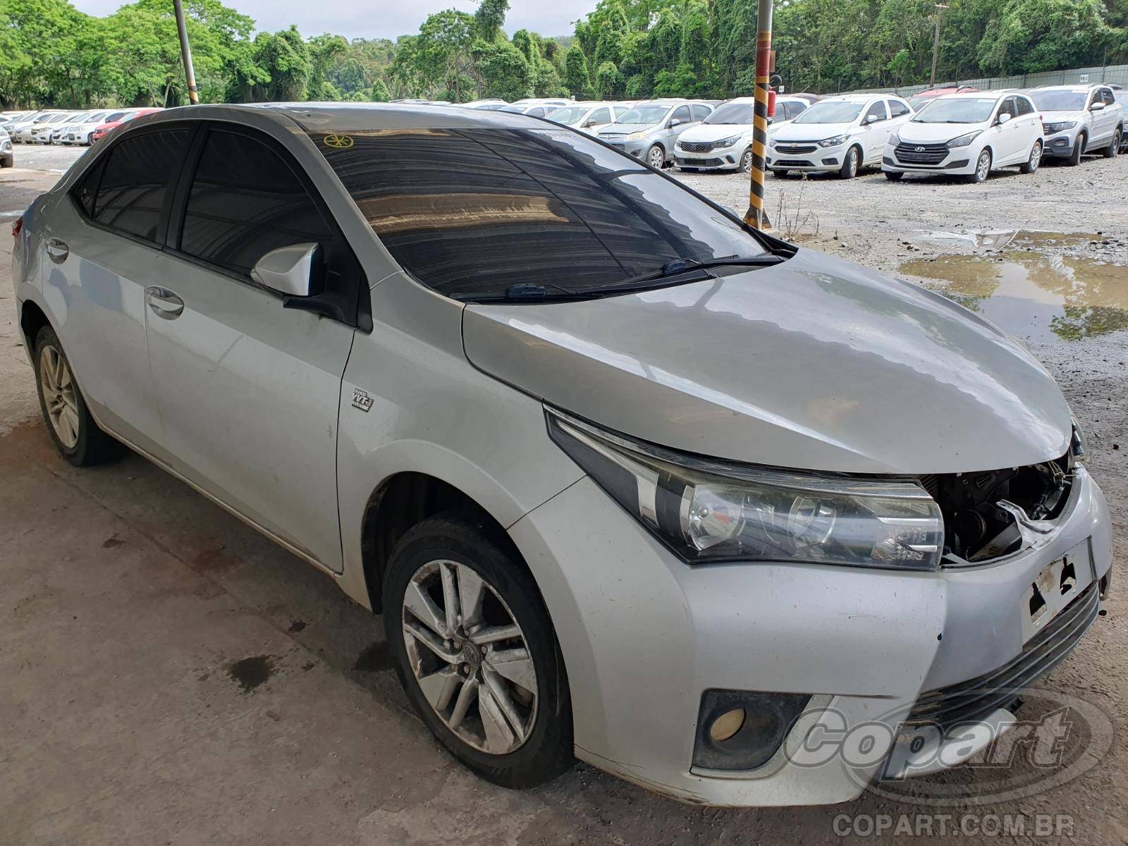 Veículo Toyota Corolla 2015 TOYOTA COROLLA GLI CVT 1.8 16V DUAL VVT-I 2015 em leilão
