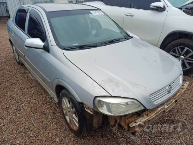 2000 CHEVROLET ASTRA SEDAN 