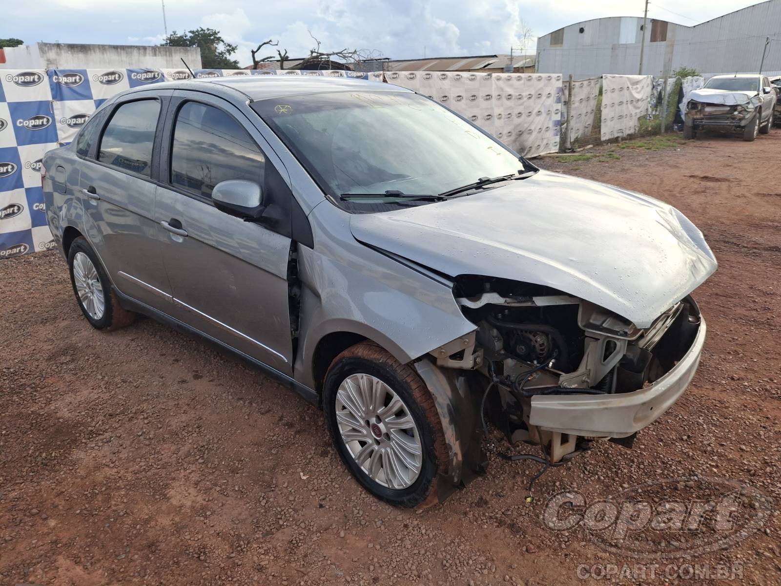 Veículo Fiat Grand Siena FIAT Grand Siena 1.6 16V Flex 2014 em leilão
