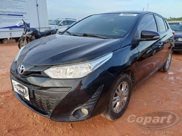 2019 TOYOTA YARIS 