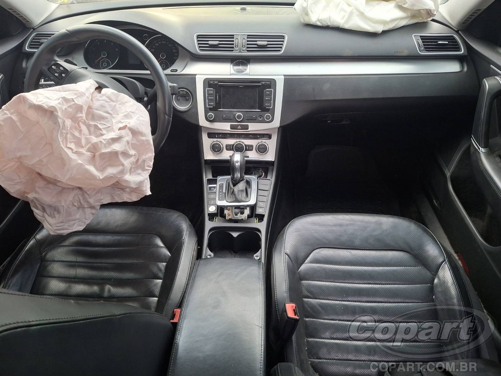 2014 VOLKSWAGEN PASSAT — foto 9 de 15