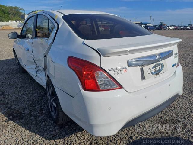 2018 NISSAN VERSA 