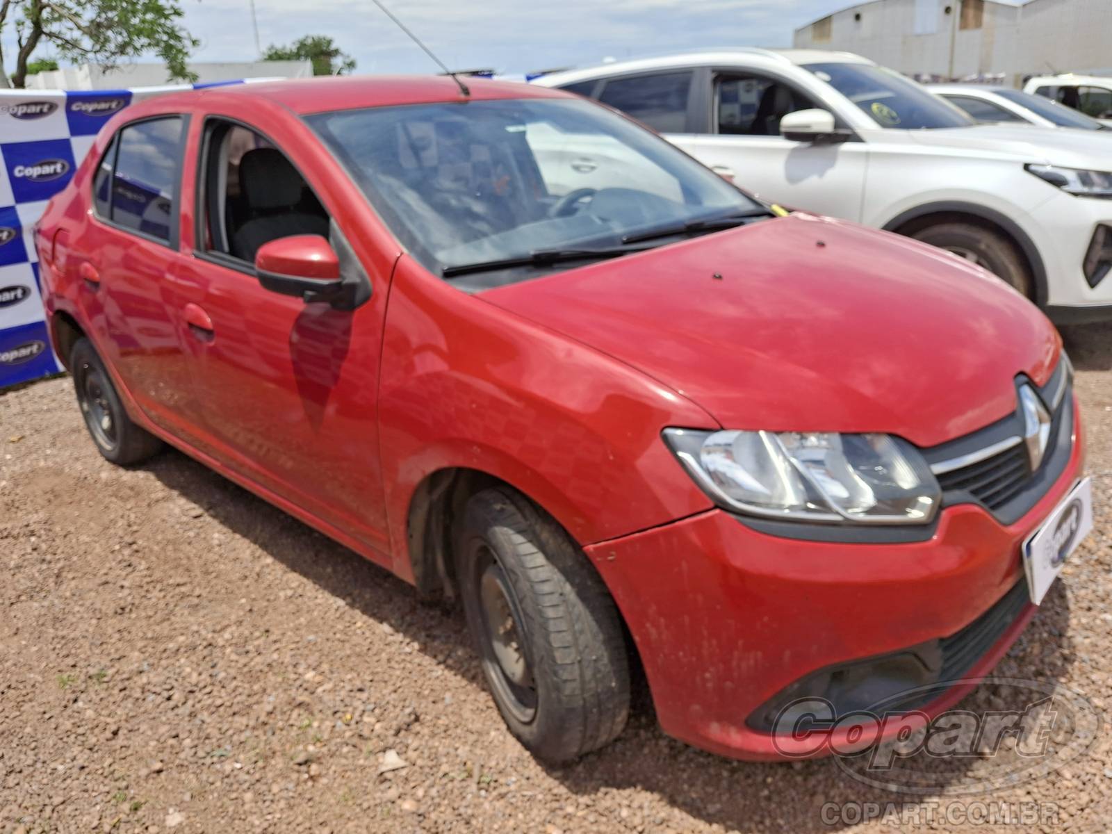 Veículo Renault Logan Renault Logan Expression Easy R 1.6 Hi-Power 2017 Enchente Médio 2017 em leilão