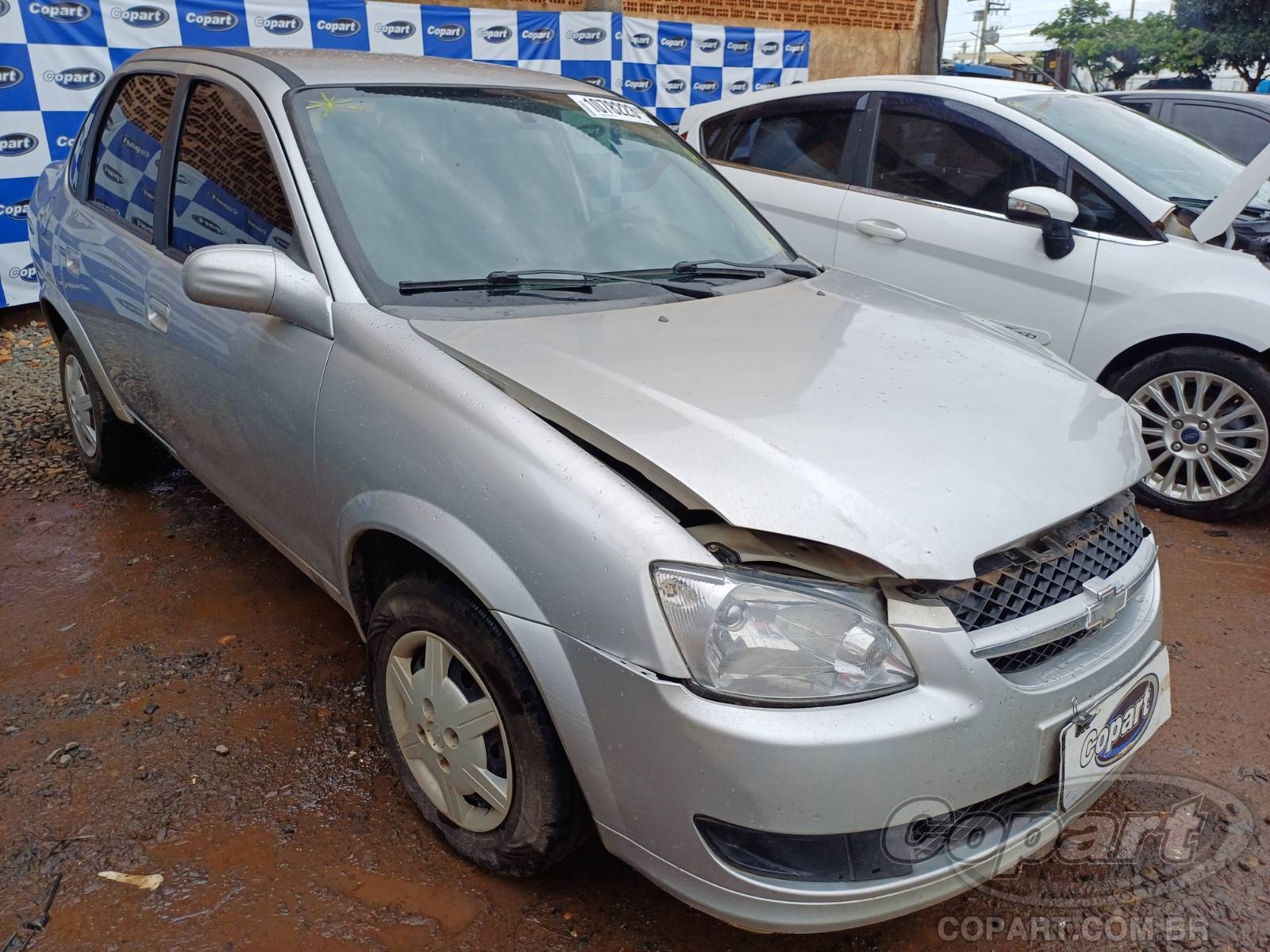 Veículo GM - Chevrolet Chevrolet Chevrolet Classic 1.0 Flex 2015 2015 em leilão
