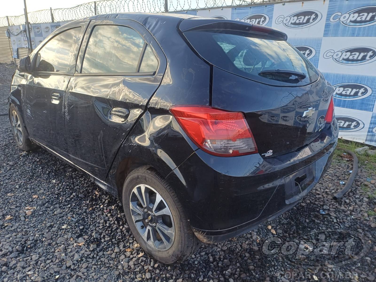 Foto 3: 2015 CHEVROLET ONIX