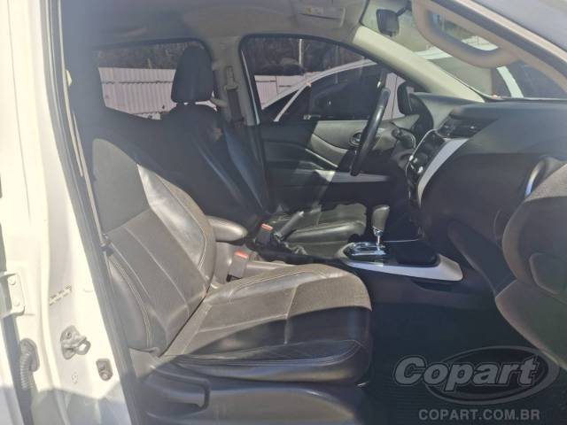 2021 NISSAN FRONTIER CD 