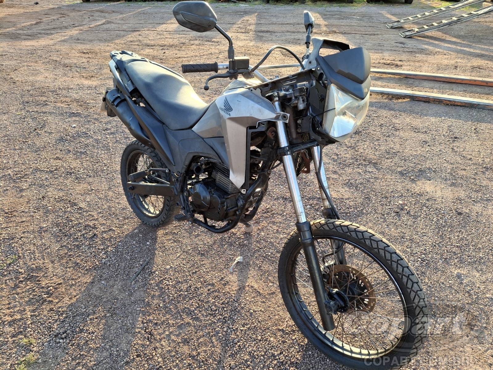 Honda XRE Sahara 300 2024