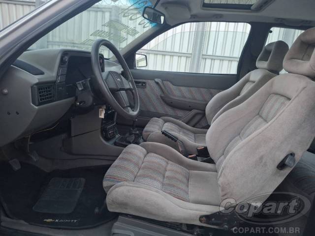 1993 CHEVROLET KADETT 