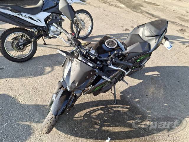 2026 KAWASAKI Z500 