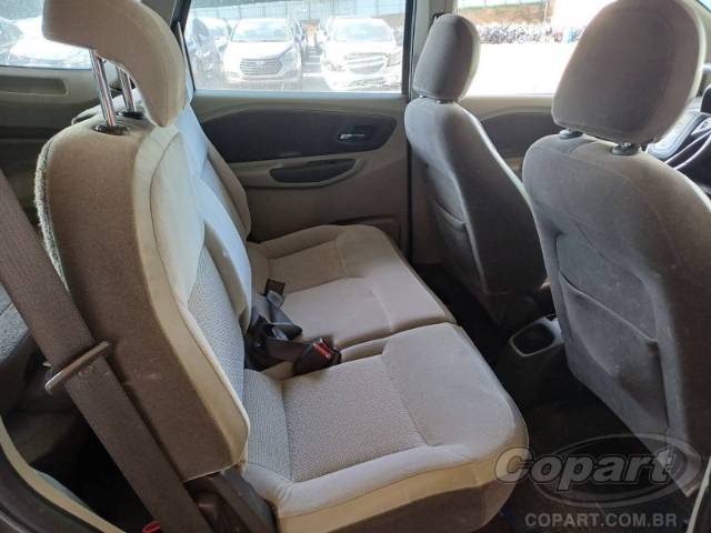 2013 CHEVROLET SPIN 