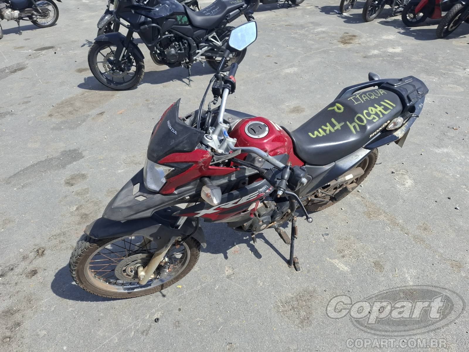 Foto 2: 2021 HONDA XRE 190