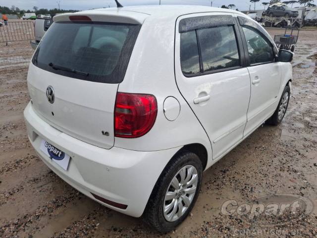 2014 VOLKSWAGEN FOX 