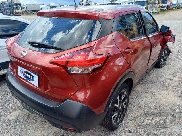 2021 NISSAN KICKS 