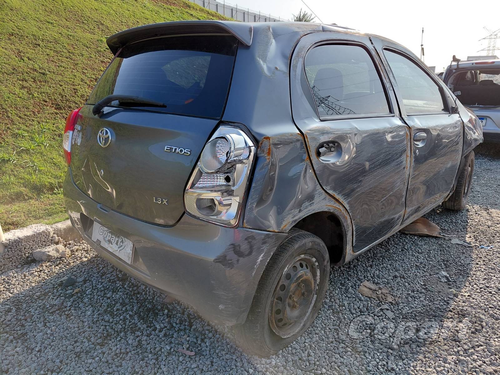 Foto 4: 2014 TOYOTA ETIOS