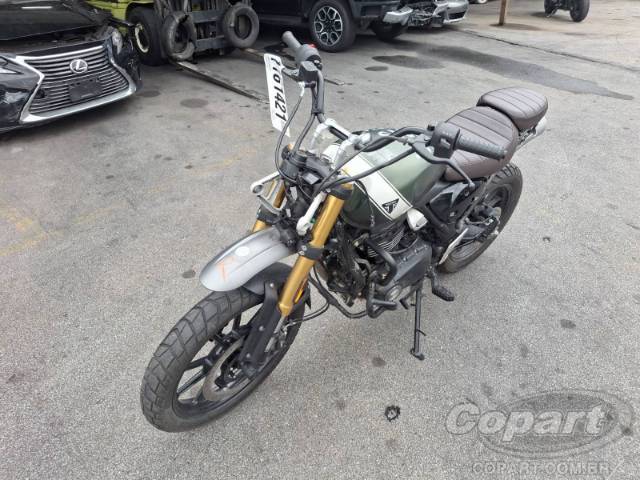 2025 TRIUMPH SCRAMBLER 