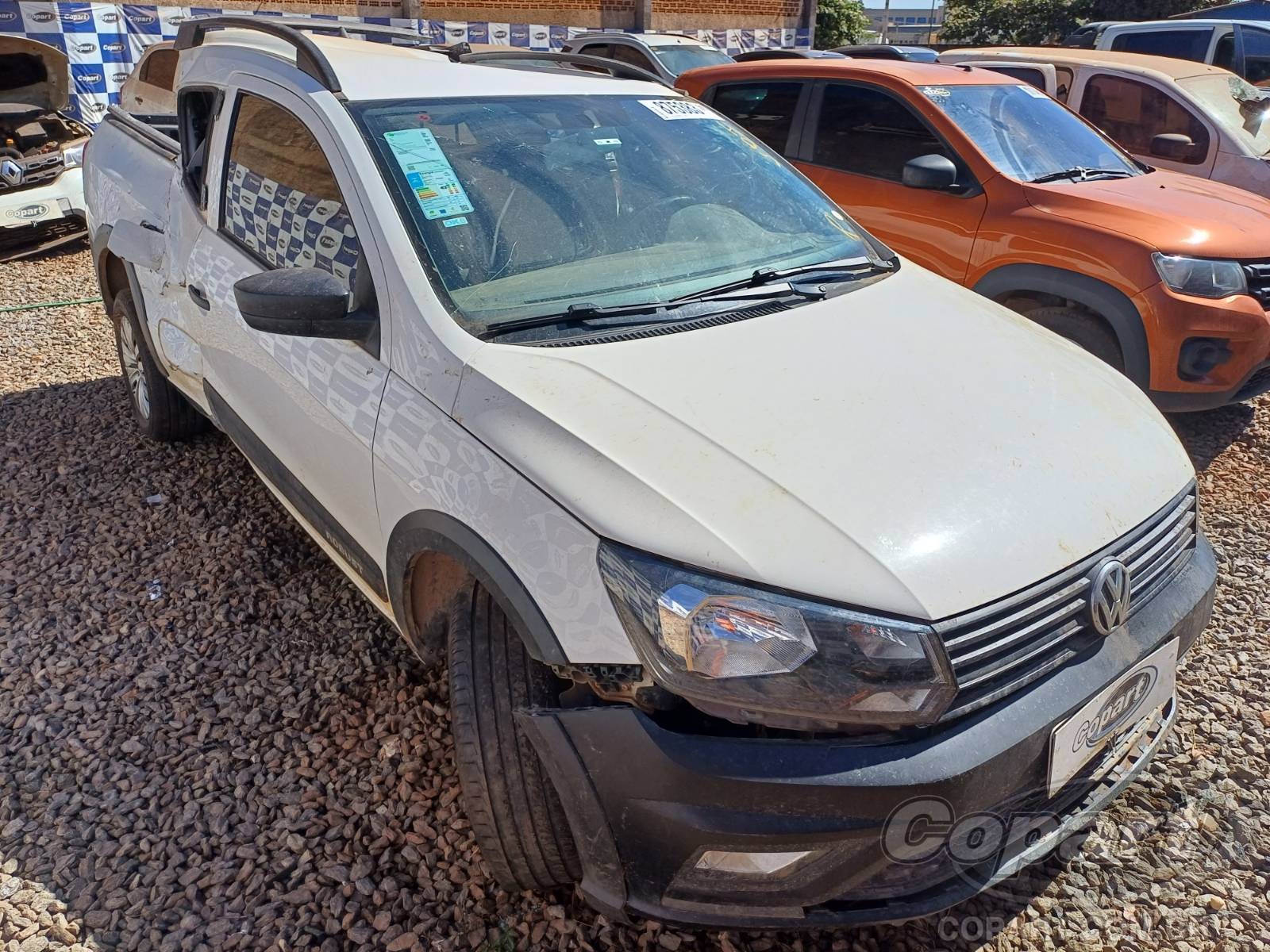 Veículo VW - VolksWagen Saveiro Volkswagen Saveiro CD Robust 1.6 16V MSI 2023 Médio Dano 2023 em leilão