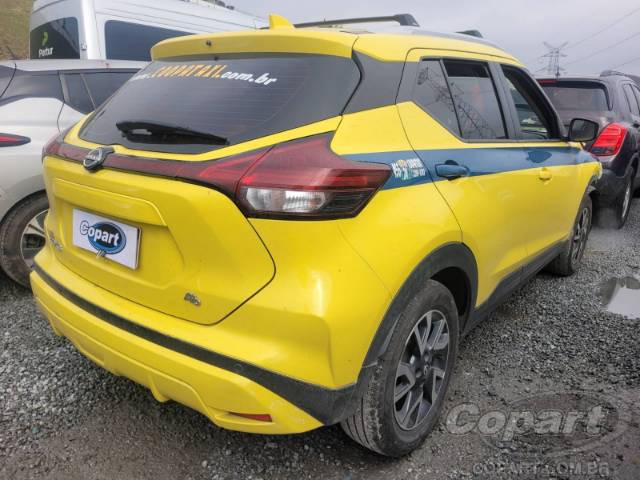 2024 NISSAN KICKS 