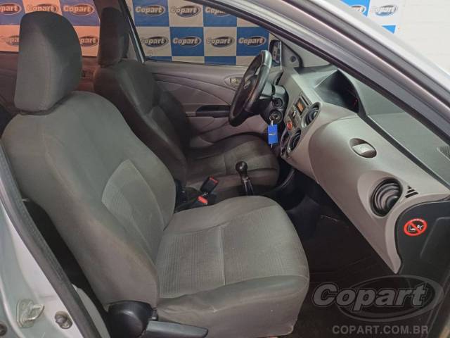 2013 TOYOTA ETIOS SEDA 