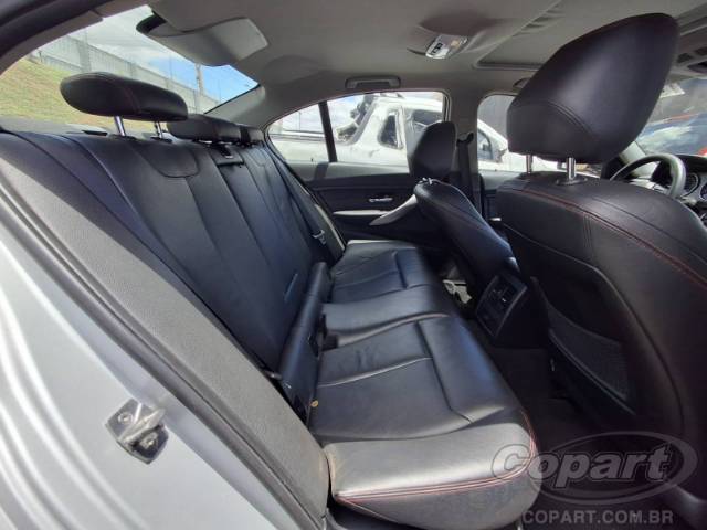 2015 BMW SERIE 3 