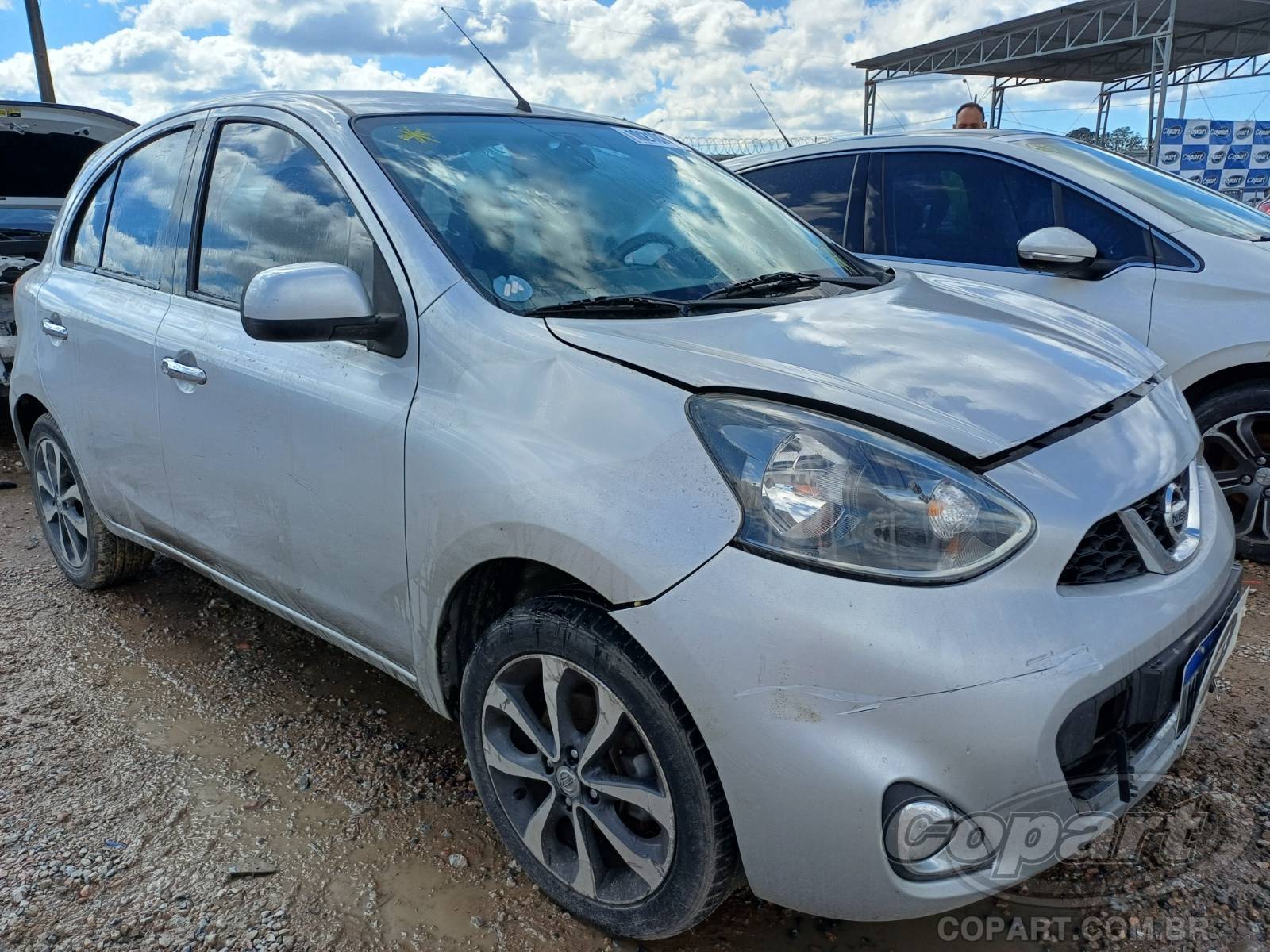 Veículo Nissan March 2015 NISSAN MARCH SL 1.6 16V 2015 em leilão