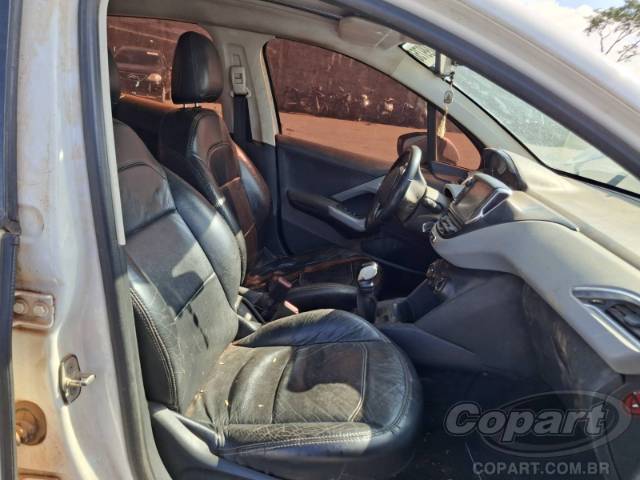 2014 PEUGEOT 208 