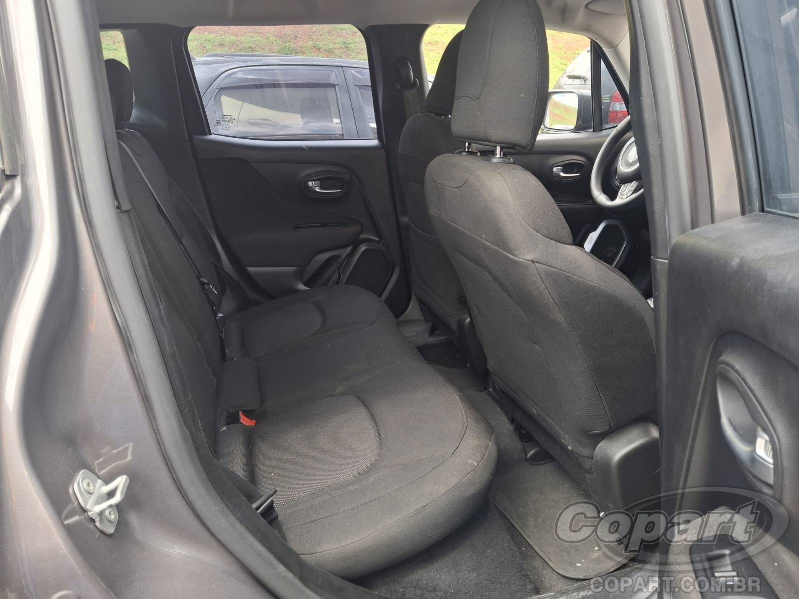 Foto 6 de 10: 2021 JEEP RENEGADE