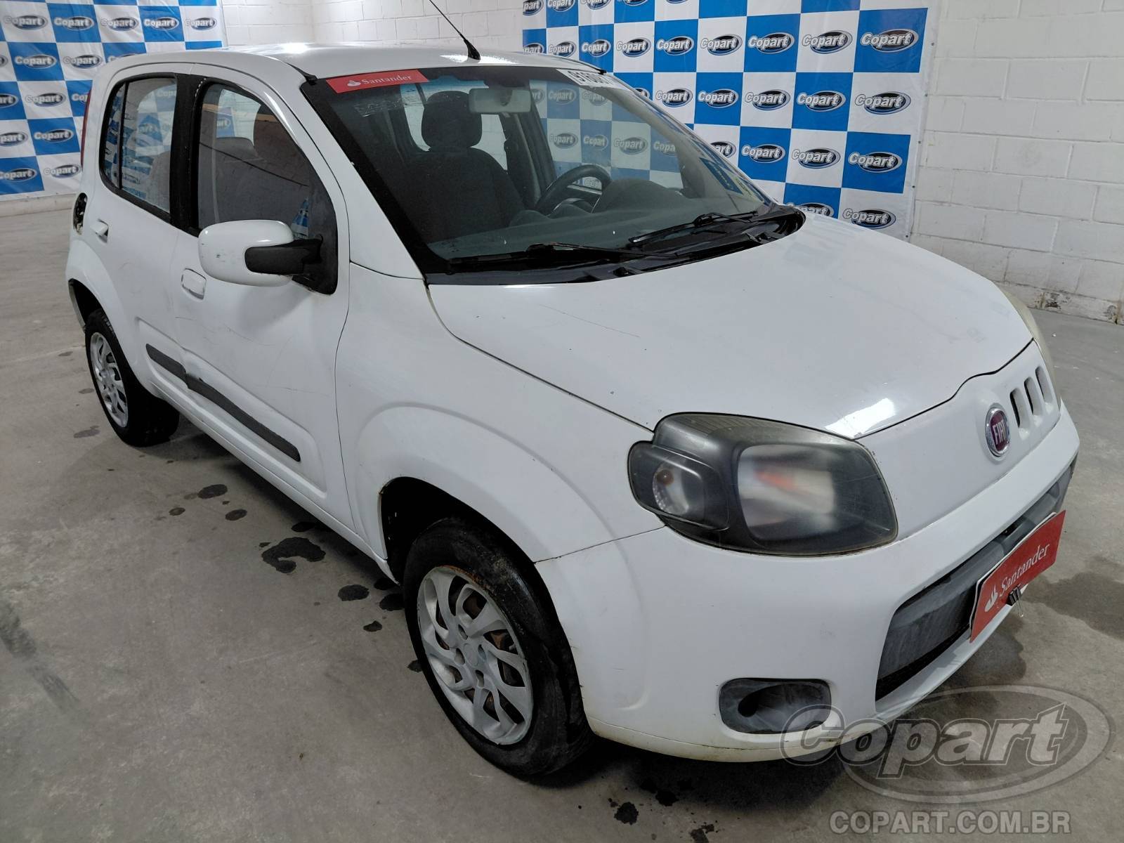 Fiat UNO 2016 em leilão