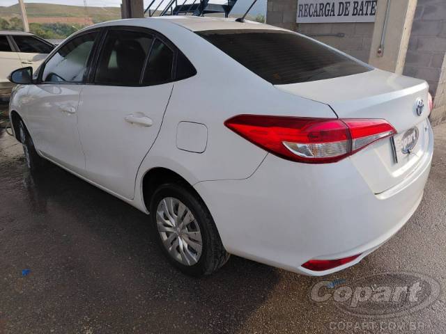 2023 TOYOTA YARIS SEDA 