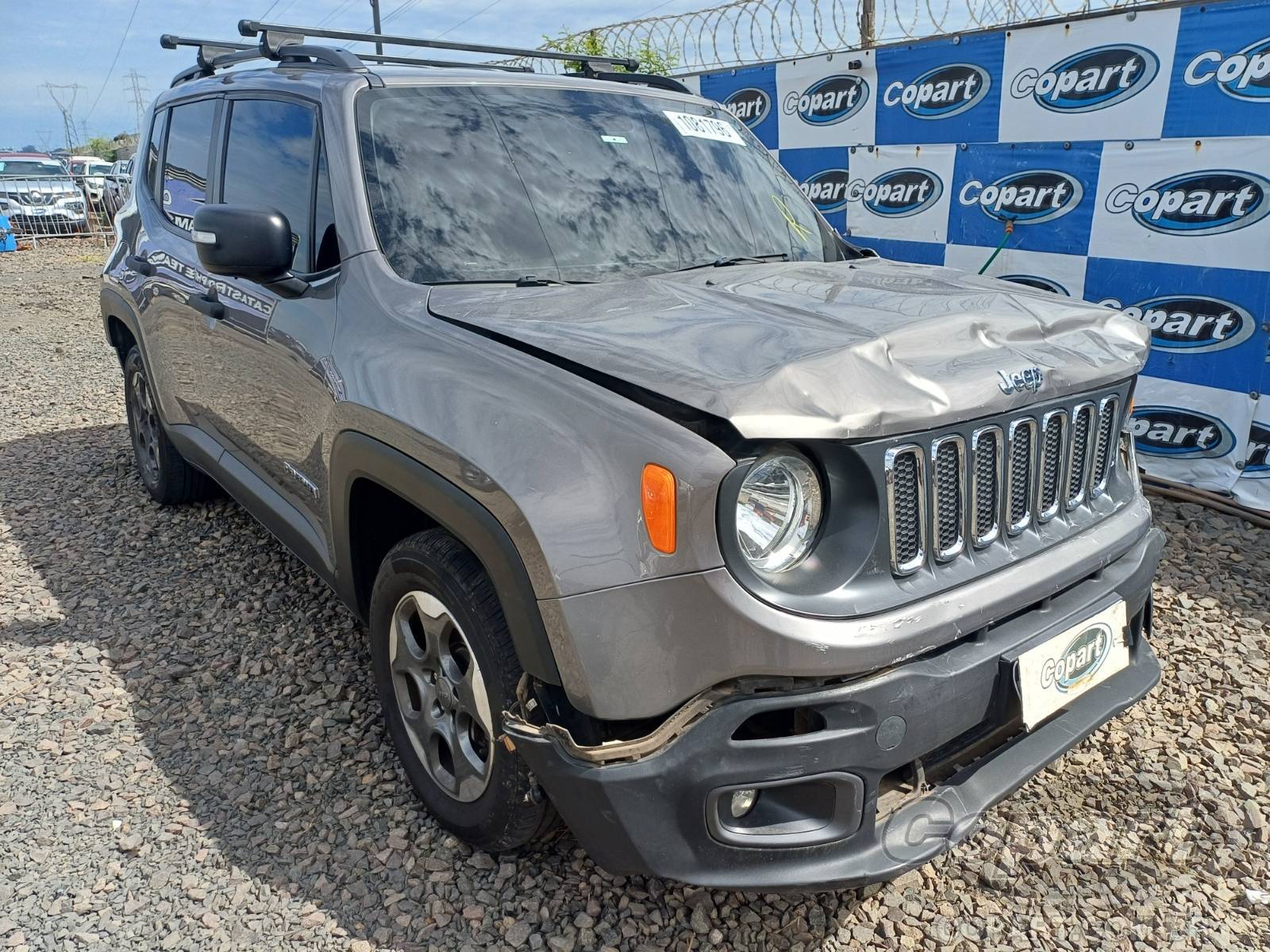 Veículo Fiat Renegade JEEP RENAGADE 2017 Renegade Sport 1.8 16V E.TorQ Evo 2017 em leilão