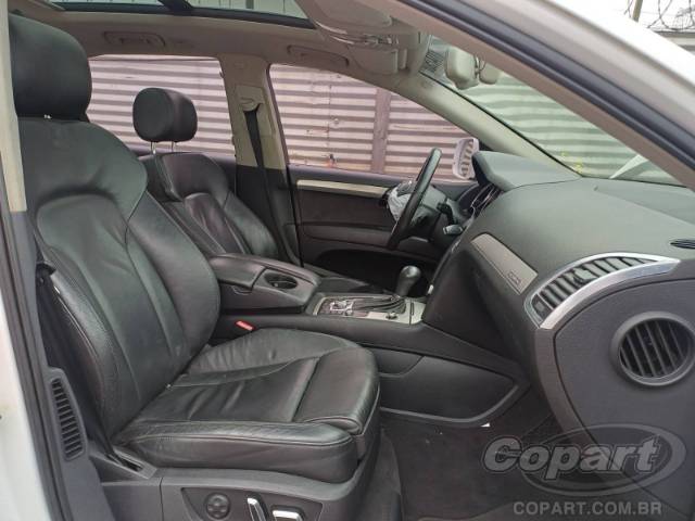 2010 AUDI Q7 