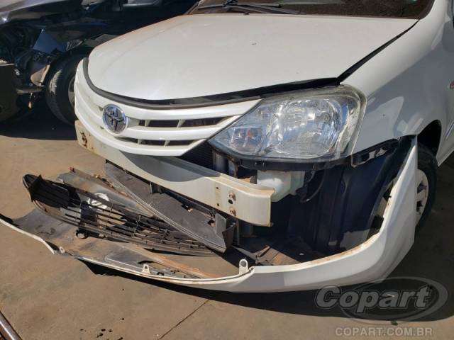 2017 TOYOTA ETIOS SEDA 