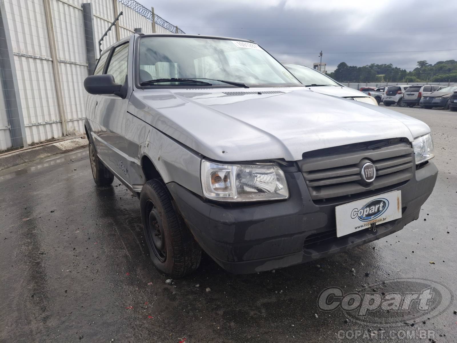 Veículo Fiat Uno Fiat Uno Mille Way Economy 1.0 Fire 2013 2013 em leilão
