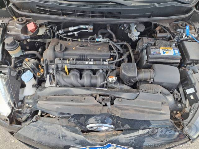 2015 HYUNDAI HB20S 