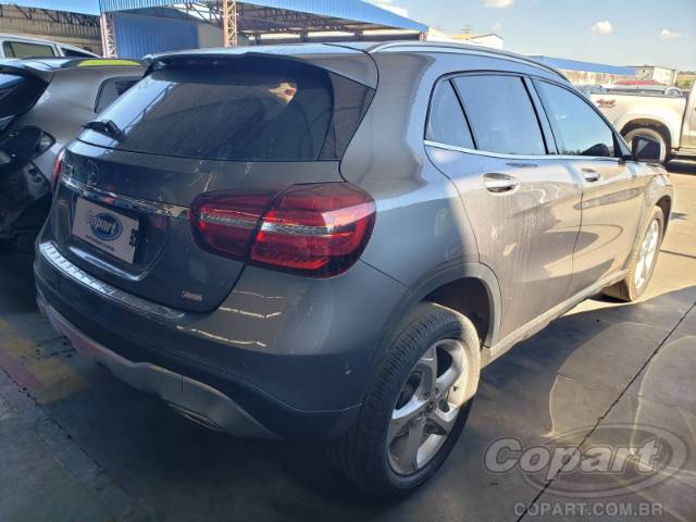 2018 MERCEDES BENZ GLA 